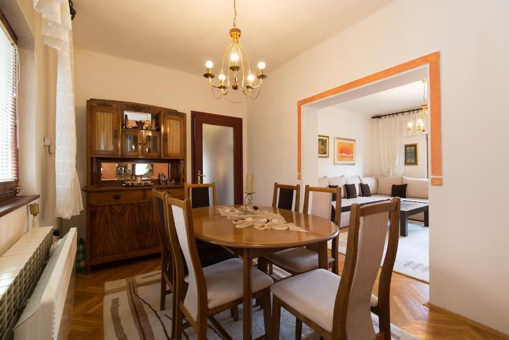 Old Town House In Sarajevo Apartment Bagian luar foto